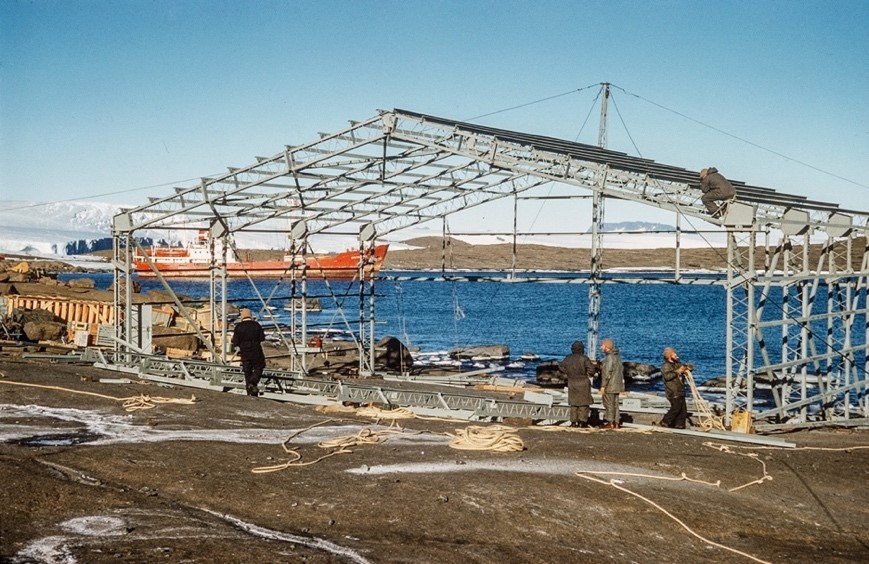 Peter Clemence Mawson Hanger Construction